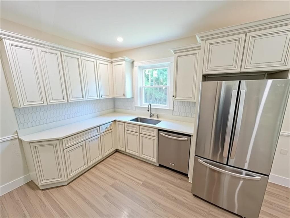 212 Roosevelt Street photo 5