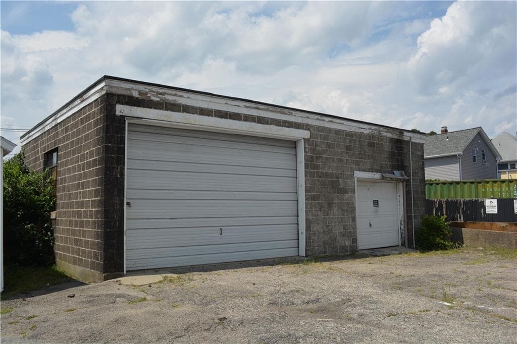 1158 1166 1172 N. Main and 81 Nashua Street photo 39