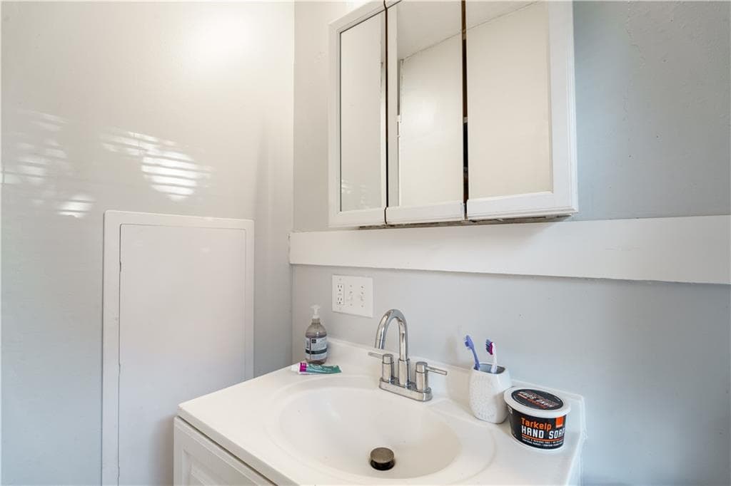 Multi Family at 16 Binford Street, Lincoln, photo 7 of 32