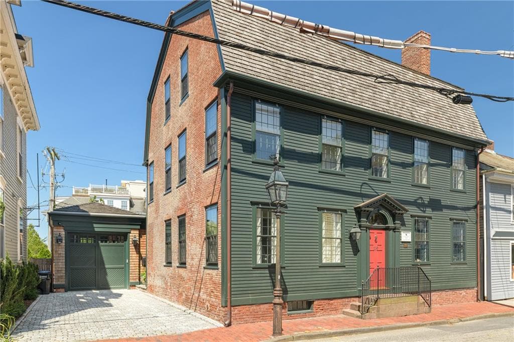 Single Family Residence at 119 Spring Street, Newport, photo 8 of 49