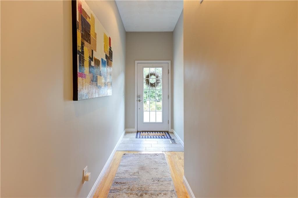 Condominium at 1421 Douglas Avenue UNIT L, North Providence, photo 5 of 32