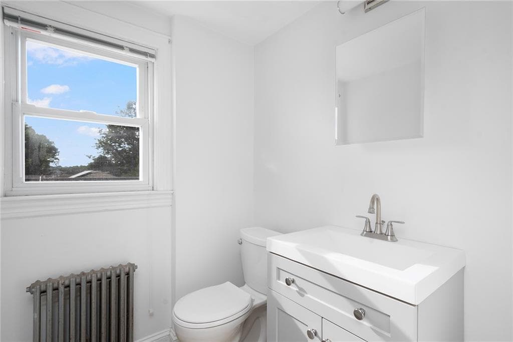 Single Family Residence at 135 Sandringham Avenue, Providence, photo 26 of 31