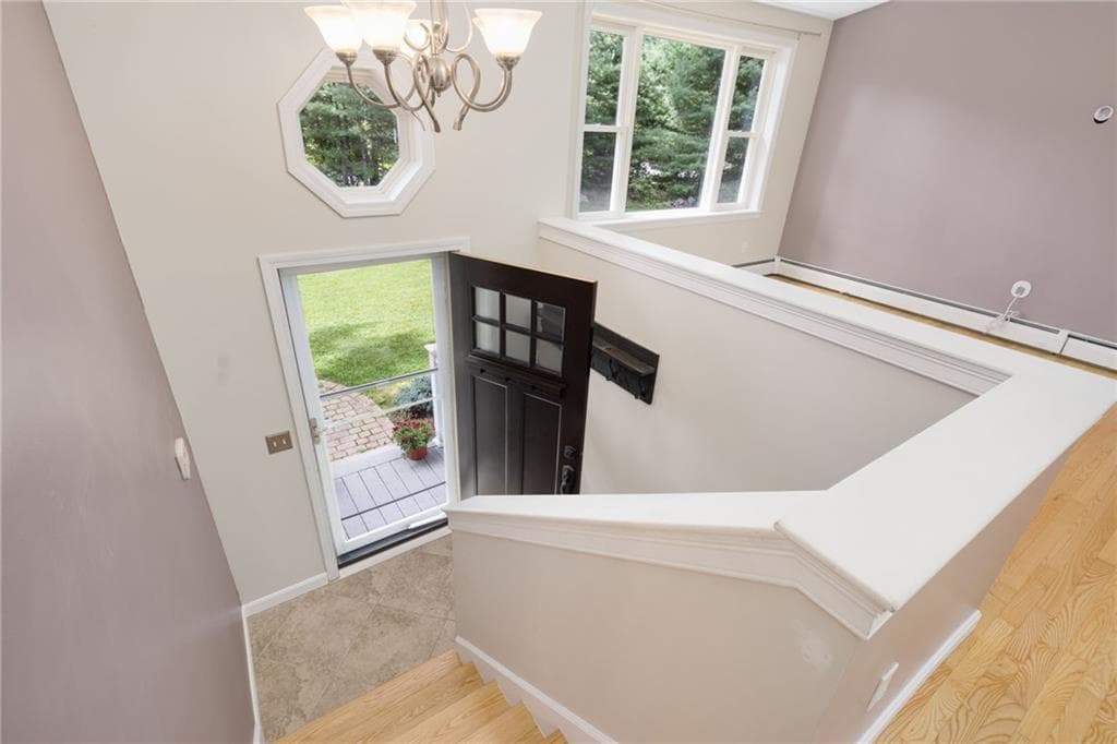 Single Family Residence at 58 Baker Pines Road, Richmond, photo 8 of 43