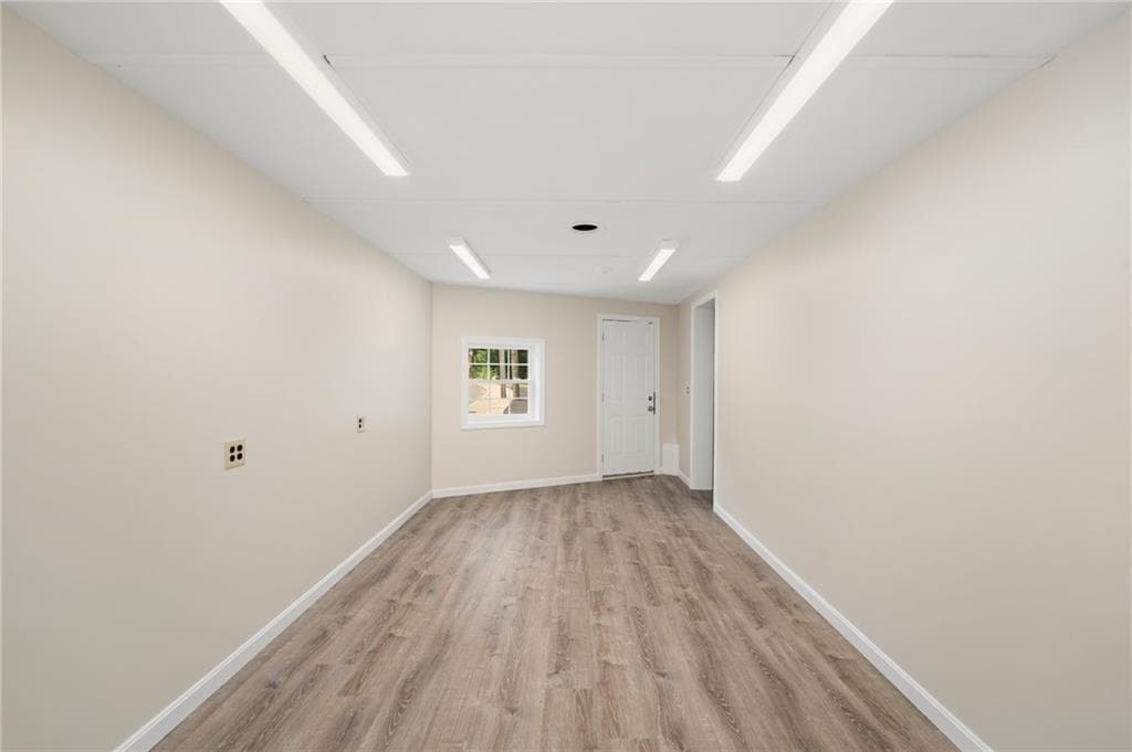 250 Manville Road photo 2