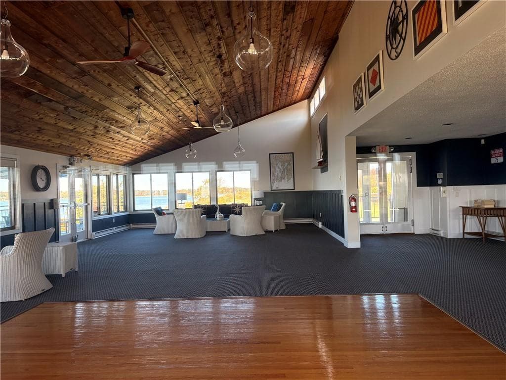 Condominium at 505 Clarks Row, Bristol, photo 27 of 36