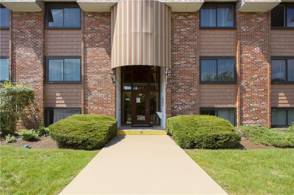 Condominium at 510 Child Street UNIT 106C, Warren, photo 2 of 22