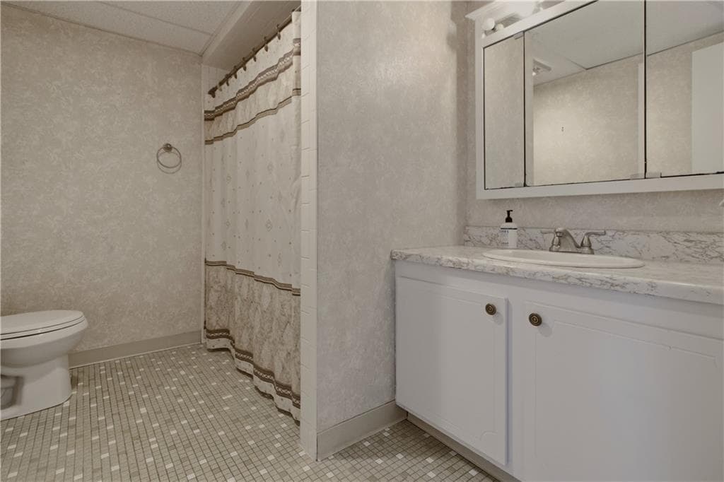 Condominium at 510 Child Street UNIT 106C, Warren, photo 13 of 22