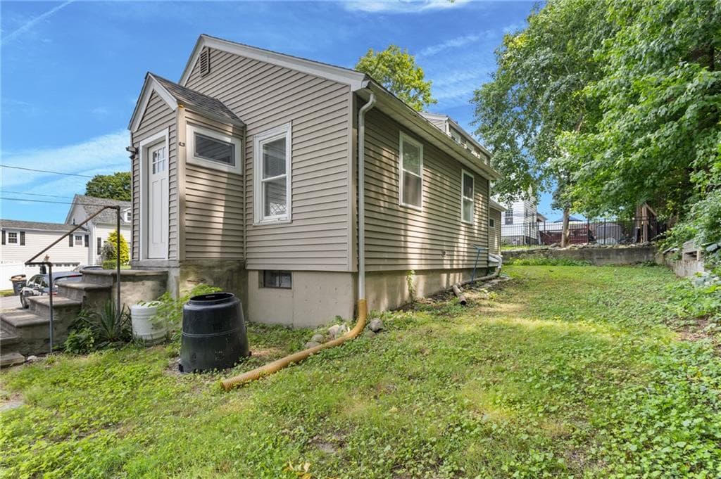 9 Country Parkway photo 4
