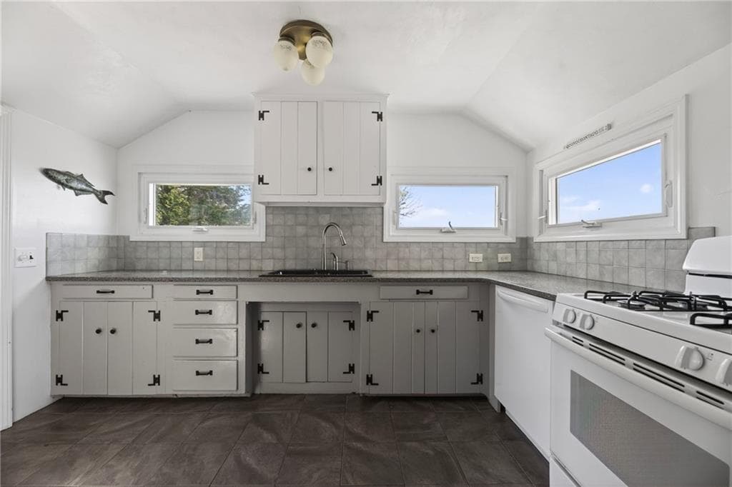 Single Family Residence at 47 Sunset Drive, Charlestown, photo 32 of 47