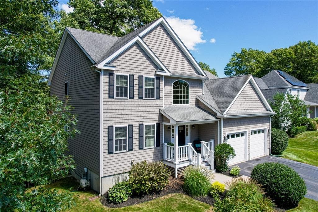 Single Family Residence at 9 Jessica Lane, Narragansett, photo 2 of 39