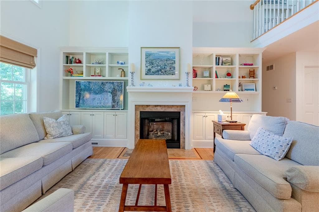 Single Family Residence at 9 Jessica Lane, Narragansett, photo 9 of 39