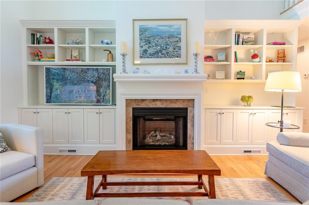 Single Family Residence at 9 Jessica Lane, Narragansett, photo 8 of 39