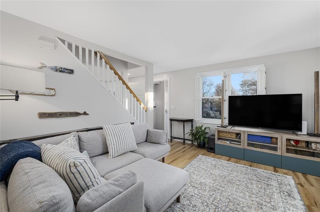 208 Marlborough Street UNIT 4 photo 9