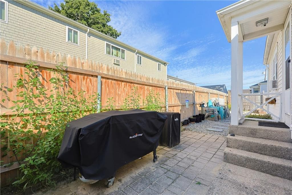 Single Family Residence at 127 Fern Street, Warwick, photo 29 of 31