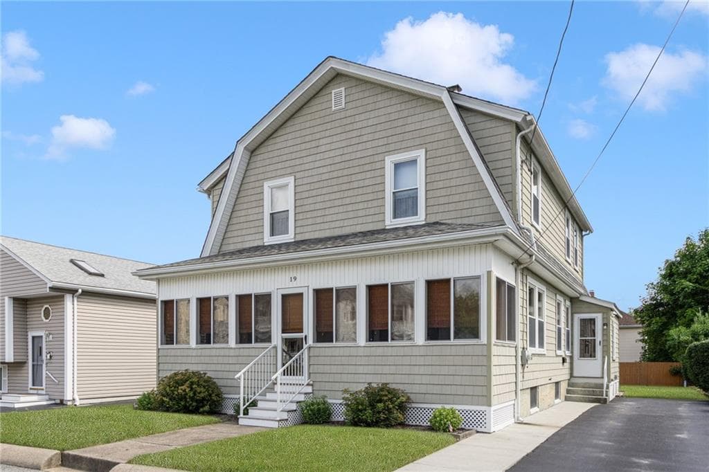 19 Bouvier Avenue photo 41