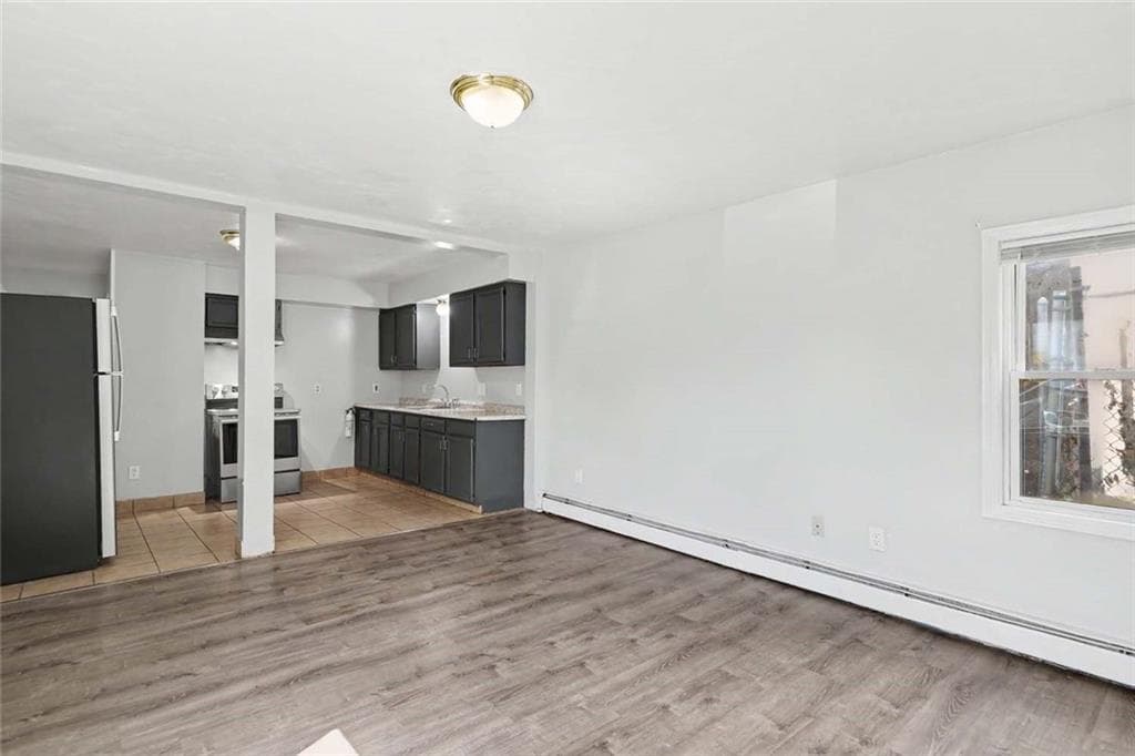 Multi Family at 193 Arnold Street, Woonsocket, photo 5 of 19