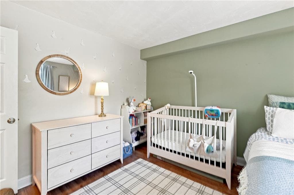Condominium at 125 Van Zandt Avenue UNIT 201, Newport, photo 28 of 47