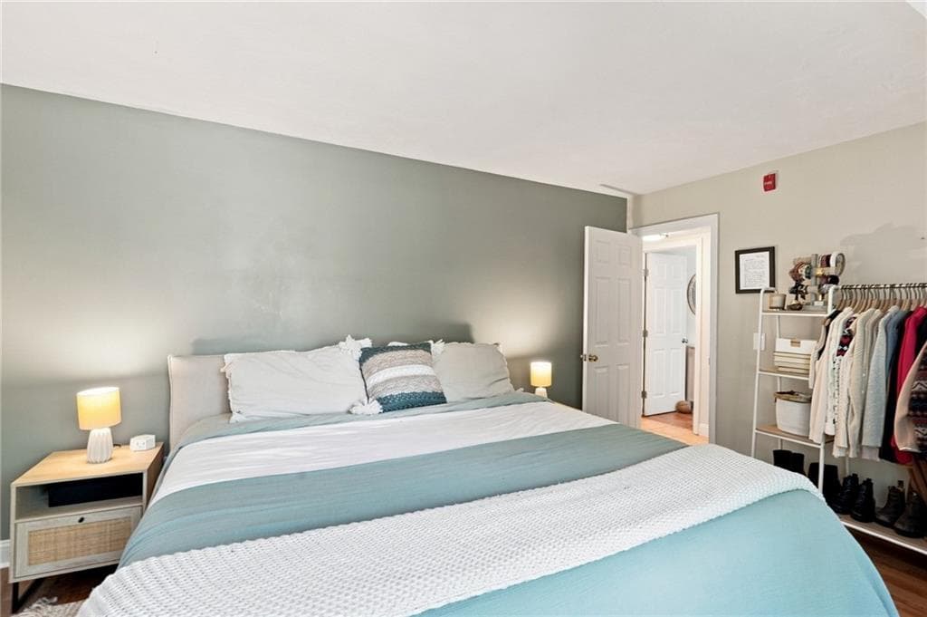 Condominium at 125 Van Zandt Avenue UNIT 201, Newport, photo 20 of 47