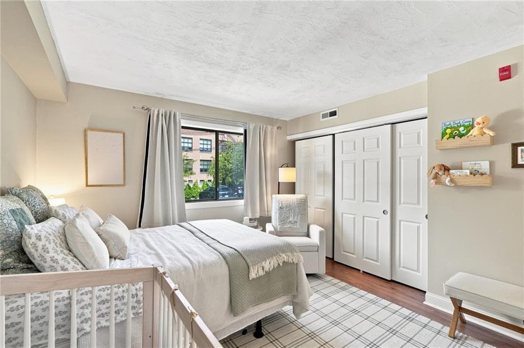 Condominium at 125 Van Zandt Avenue UNIT 201, Newport, photo 24 of 47