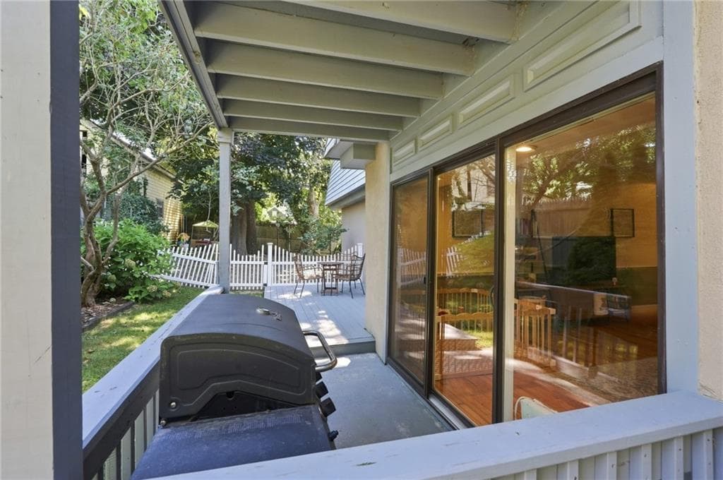 Condominium at 125 Van Zandt Avenue UNIT 201, Newport, photo 40 of 47