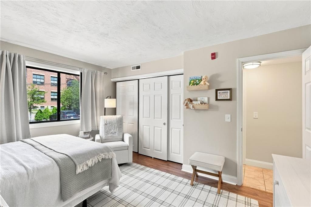 Condominium at 125 Van Zandt Avenue UNIT 201, Newport, photo 25 of 47