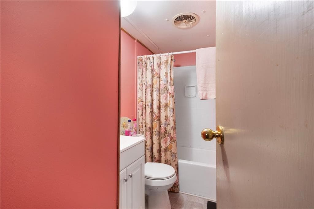 Single Family Residence at 719 Forest Park, Middletown, photo 15 of 17