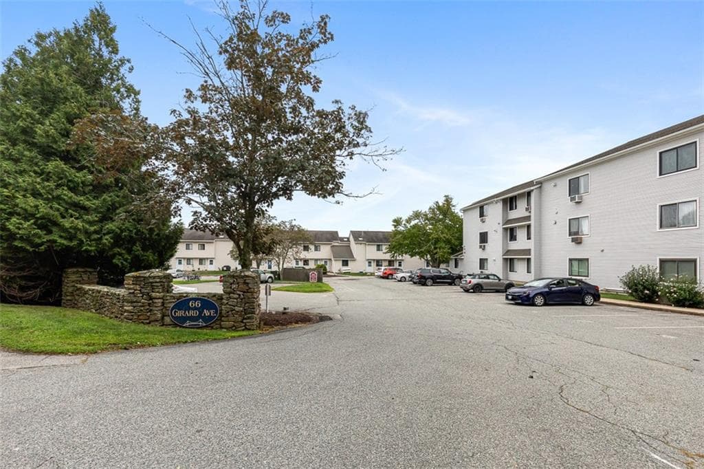 66 Girard Avenue UNIT 223