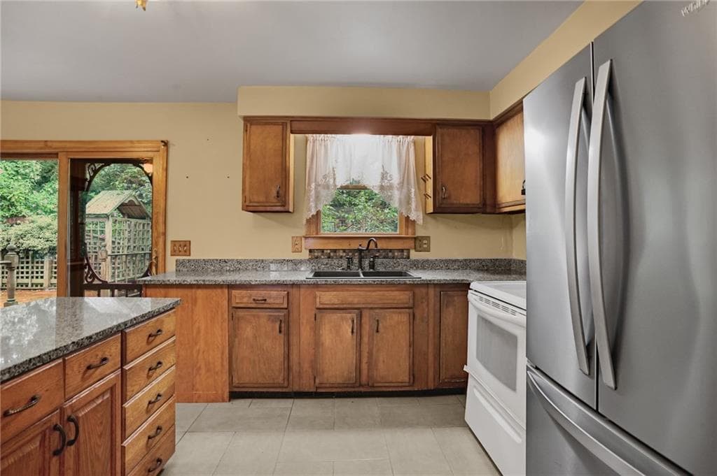 Single Family Residence at 57 Bancroft Drive, Portsmouth, photo 24 of 43