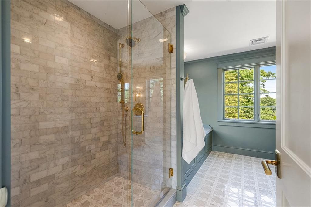 310 Blackstone Boulevard photo 25