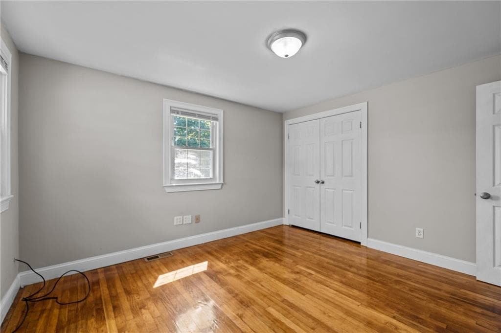 Single Family Residence at North Kingstown, photo 12 of 24