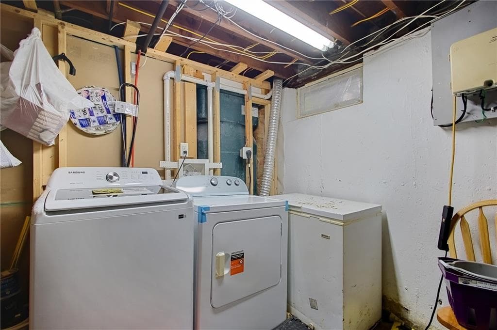 402 Webster Avenue photo 12