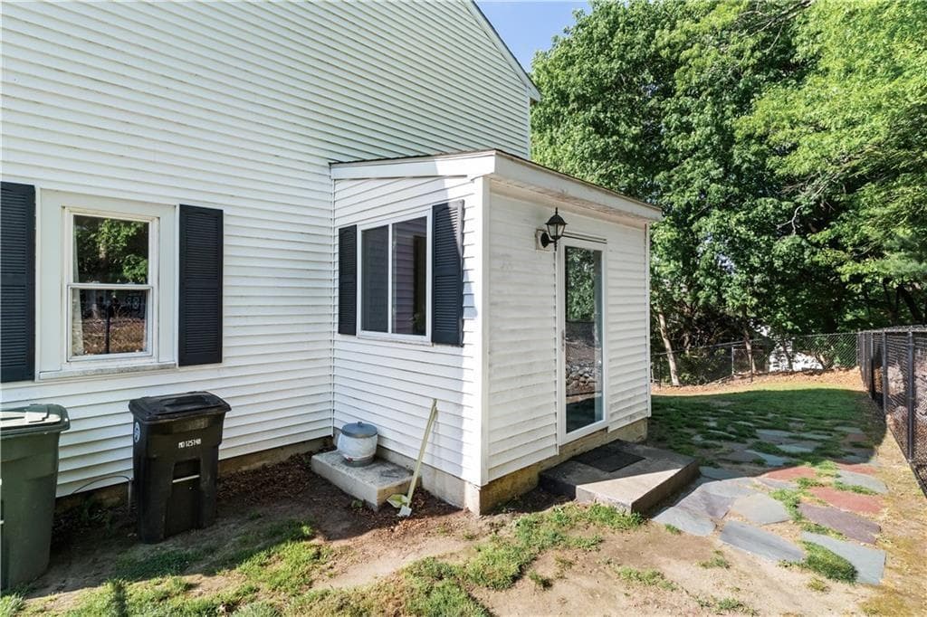 35 Mumford Street photo 22