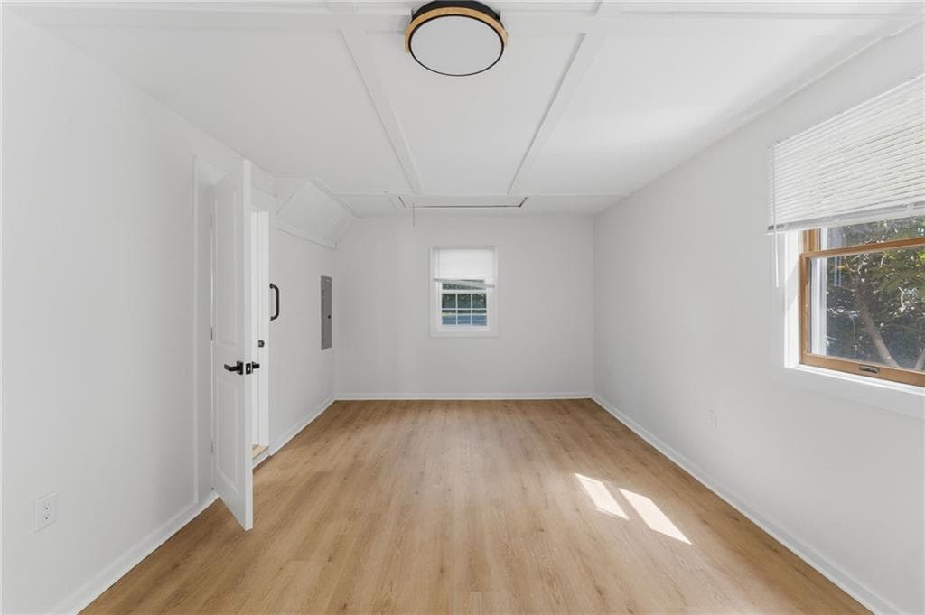 Single Family Residence at 430 Ten Rod Road, Exeter, photo 10 of 31