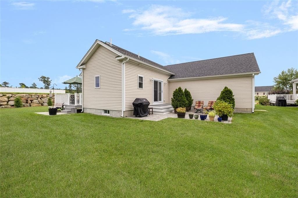 Condominium at 156 Driver Lane, South Kingstown, photo 30 of 36