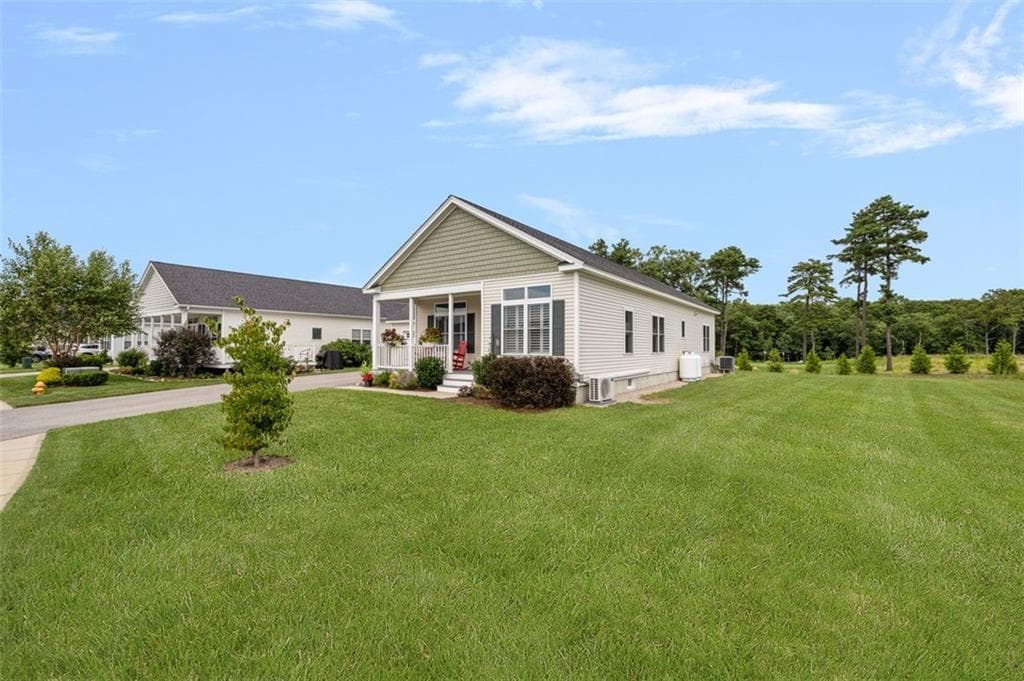 Condominium at 156 Driver Lane, South Kingstown, photo 4 of 36