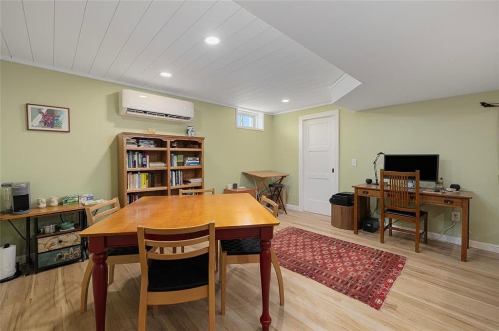 Condominium at 156 Driver Lane, South Kingstown, photo 25 of 36