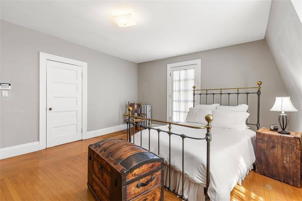 Single Family Residence at 248 Morris Avenue, Providence, photo 24 of 50