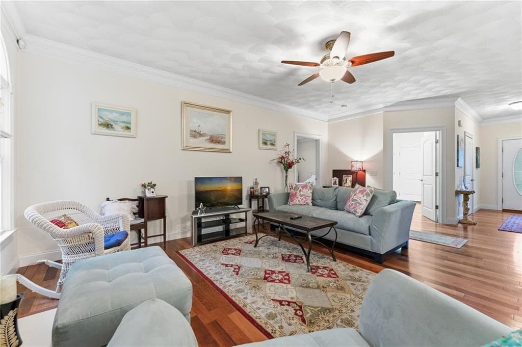Condominium at 31 Butterfly Drive, Westerly, photo 10 of 49