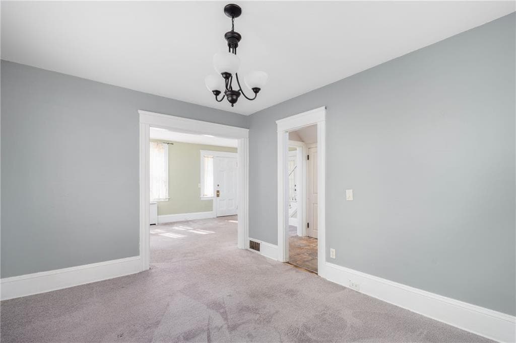 Single Family Residence at 265 Adams Street, Warwick, photo 9 of 27