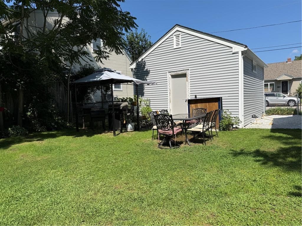 Single Family Residence at 8 Rathbun Street, West Warwick, photo 8 of 32