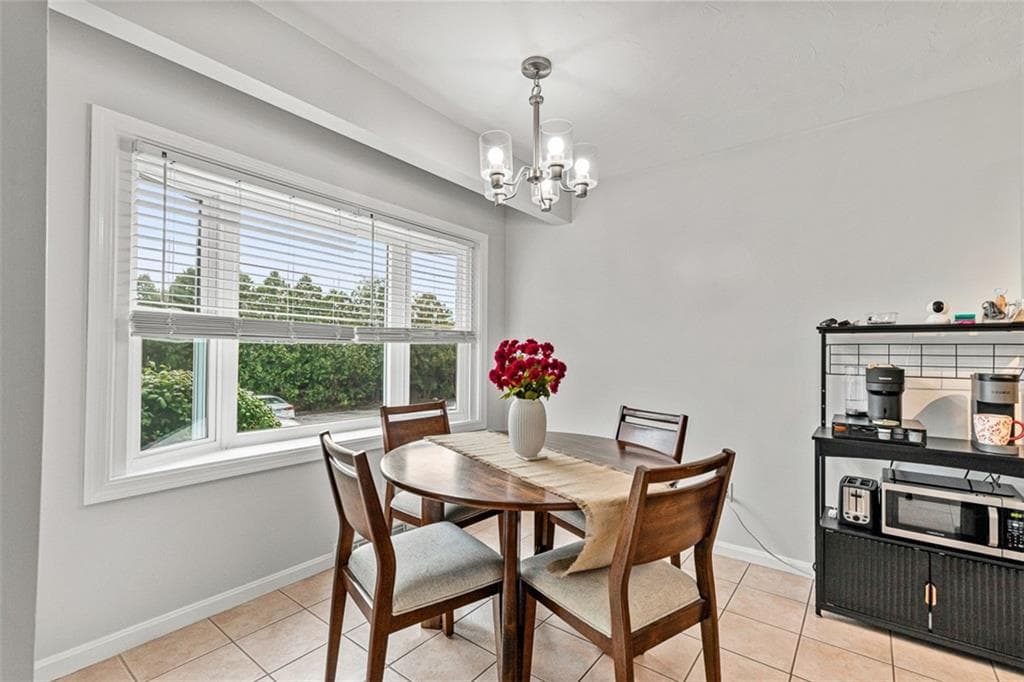 Condominium at 200 Heroux Boulevard UNIT 203, Cumberland, photo 6 of 27