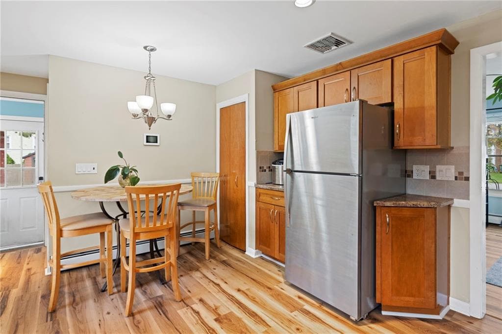 Single Family Residence at 30 Farnum Road, Warwick, photo 12 of 46