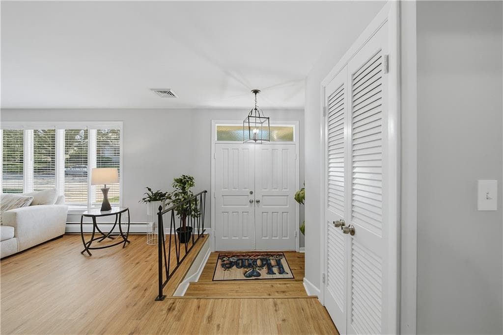 Single Family Residence at 27 West River Parkway, North Providence, photo 7 of 38