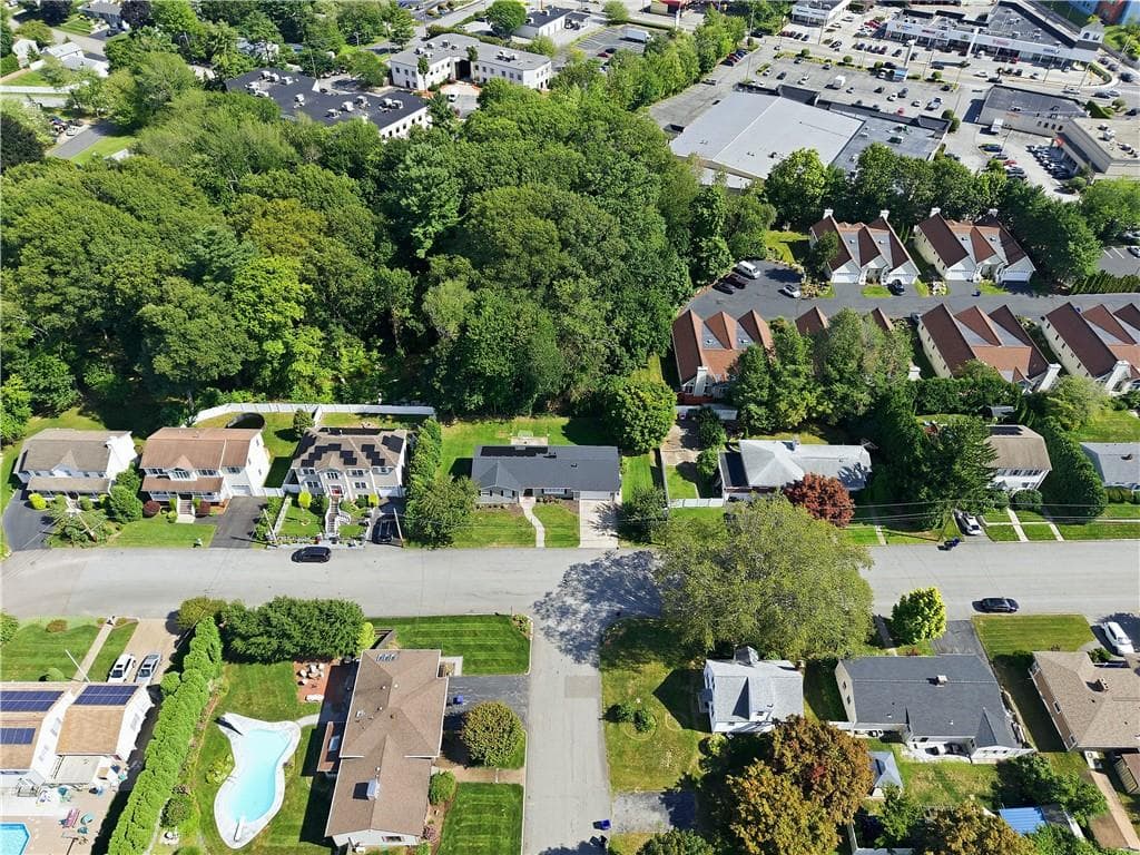 Single Family Residence at 27 West River Parkway, North Providence, photo 37 of 38