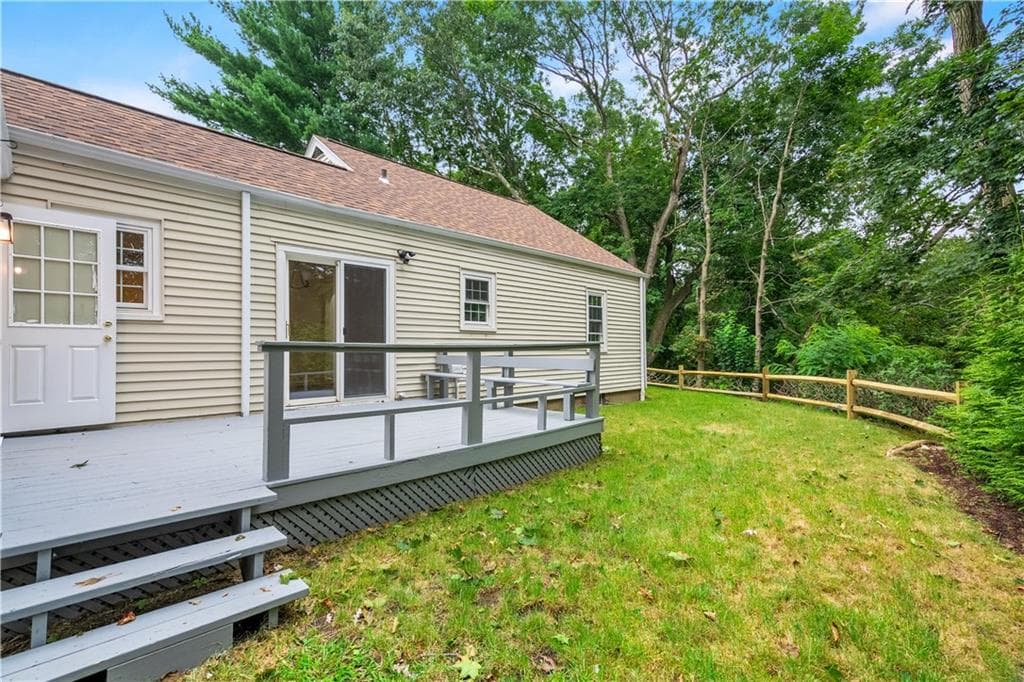Single Family Residence at 110 Ausdale Road, Cranston, photo 29 of 36