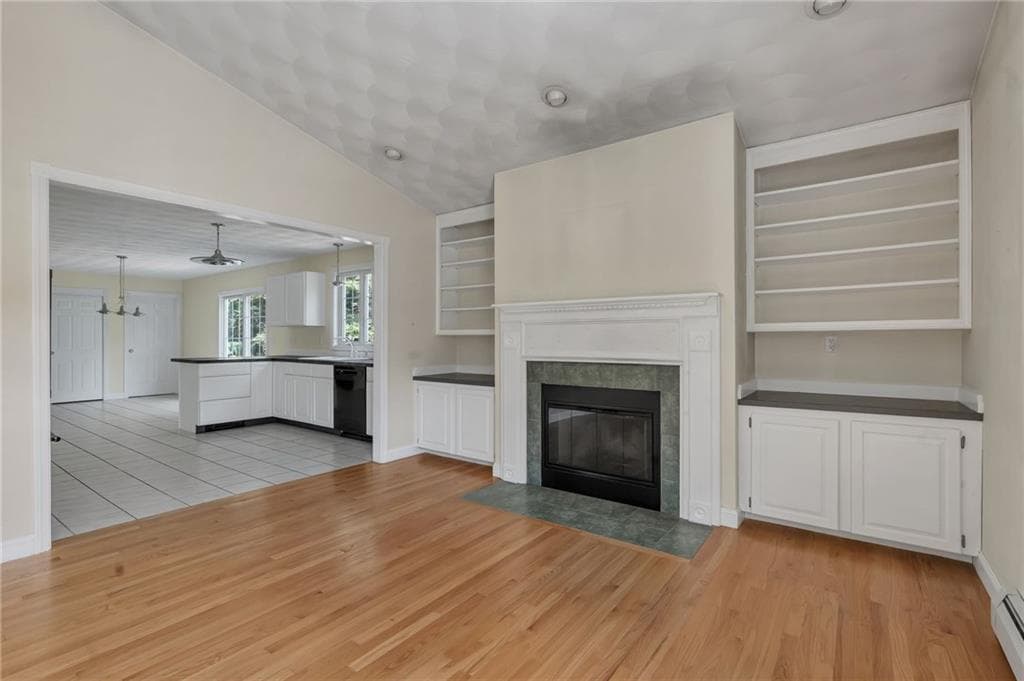 Single Family Residence at 46 A Victory Highway, West Greenwich, photo 9 of 45