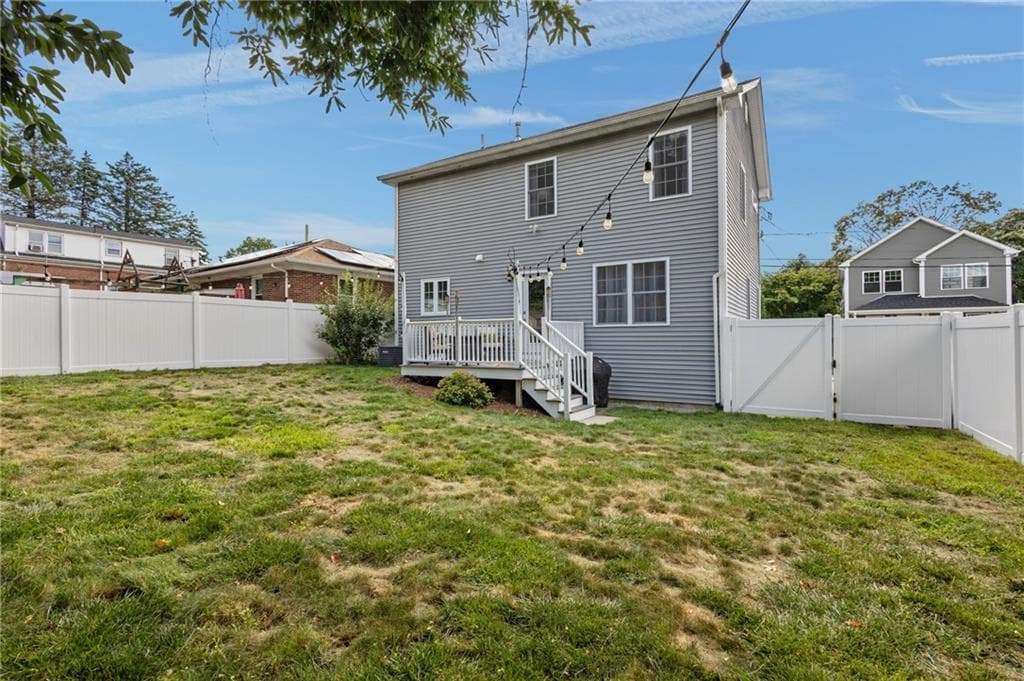 Single Family Residence at 66 Christopher Street, Providence, photo 16 of 19