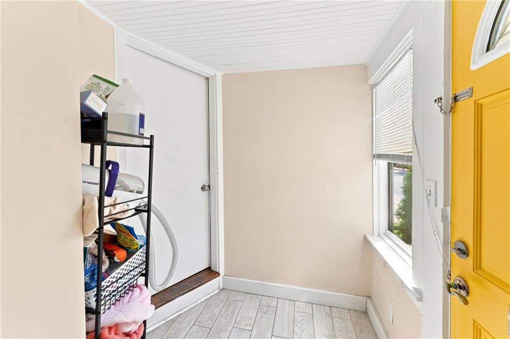 Single Family Residence at 353 Smithfield Avenue, Pawtucket, photo 2 of 22