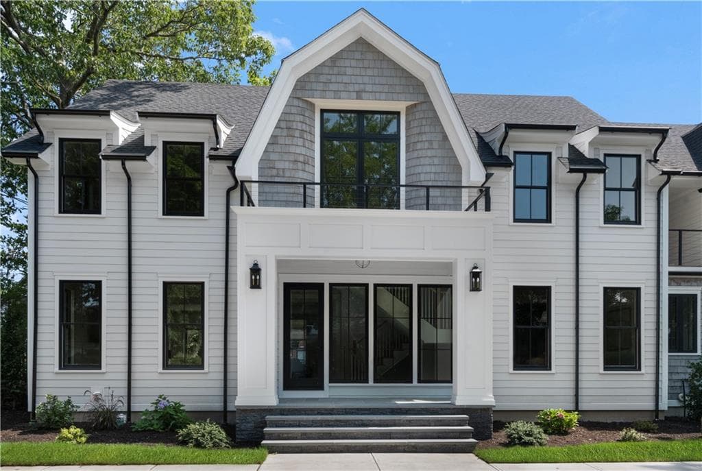 Single Family Residence at 251 Slater Avenue, Providence, photo 4 of 50