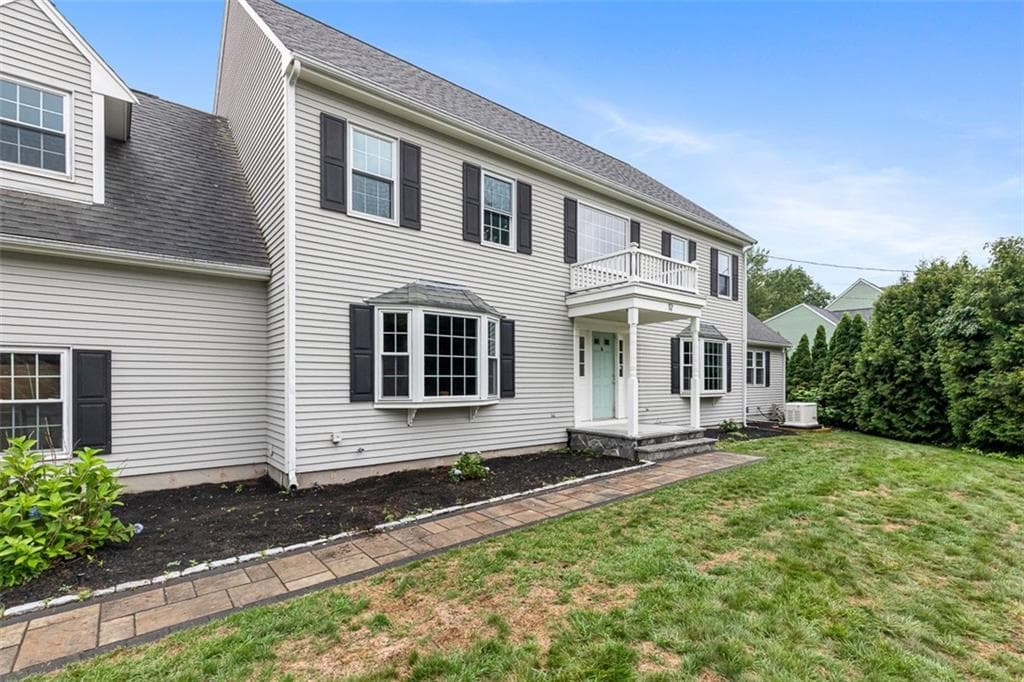 Single Family Residence at 12 Frederick Lane, Cumberland, photo 3 of 50